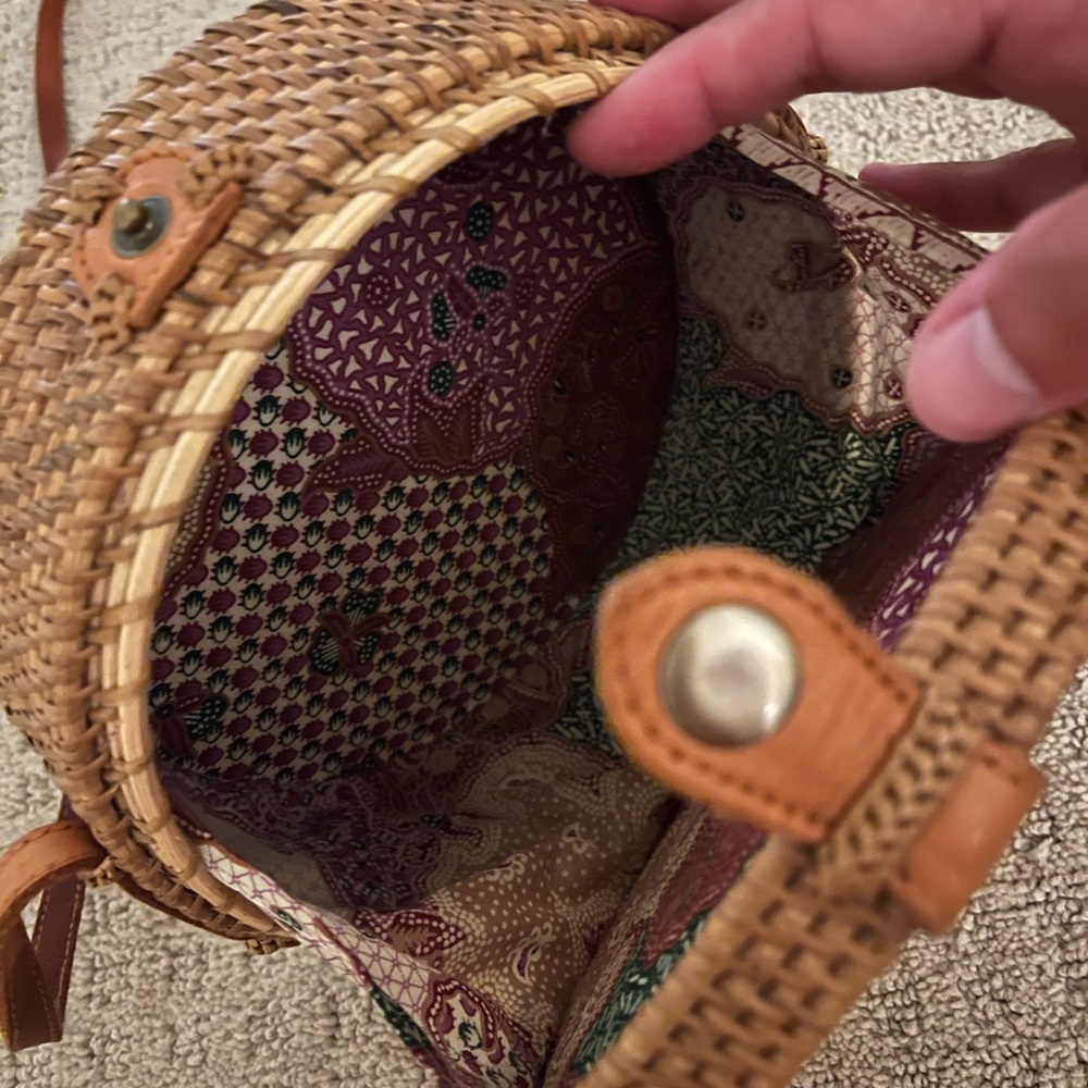 Handbag - Picture 4 of 5